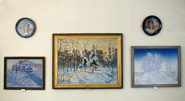 Экспозиции: Новогодний вернисаж в Художественном музее Алтайского края
