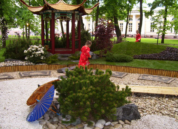 Экспозиции: Первый Международный фестиваль Императорские Сады России
