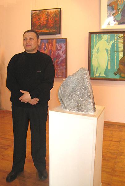 Экспозиции: Э.Алексеев и Марсианский лик.
