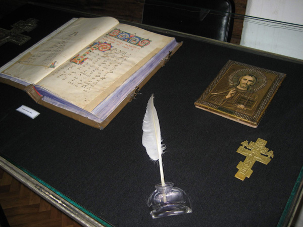 Экспозиции: К истокам славянской письменности  в Кемеровском  краеведческом музее
