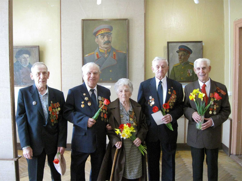 Экспозиции: Встреча с ветеранами Великой Отечественной войны
