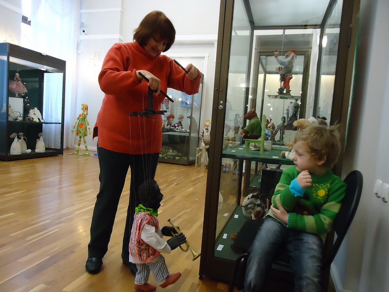 Экспозиции: Странствие кукол по музеям Уфы
