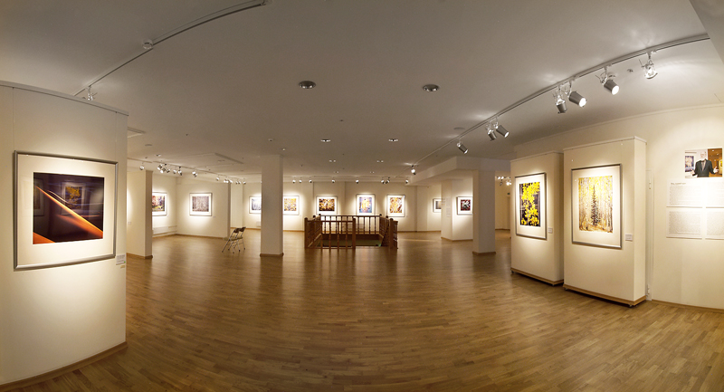 Экспозиции: Средний выставочный зал
