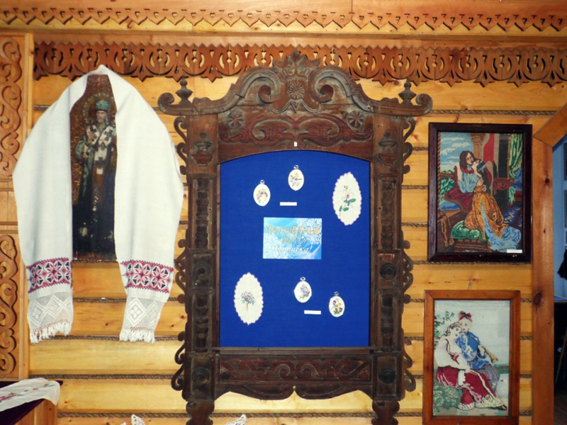 Экспозиции: Волшебные нити на выставке в Мариинском краеведческом музее
