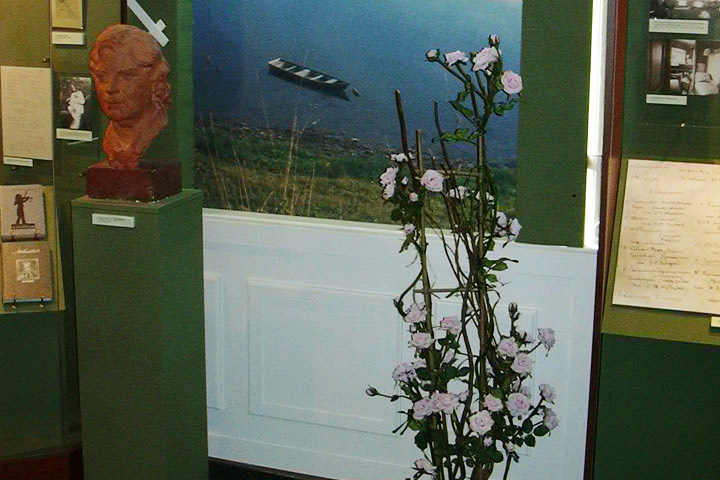 Экспозиции: Литературная экспозиция «Таруса – сад. Русский Барбизон»
