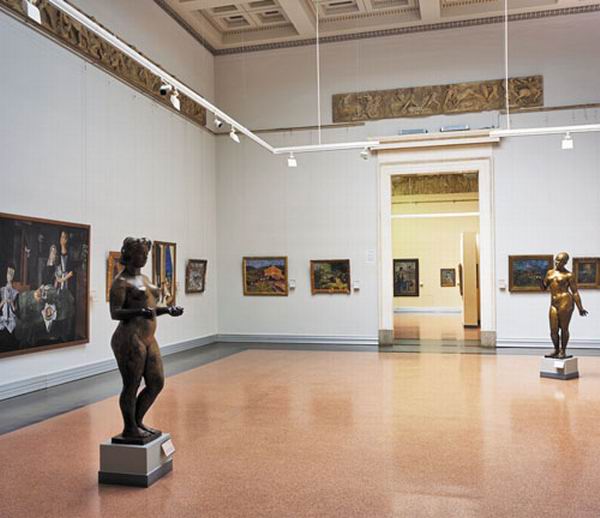 Экспозиции: Титаны XX века. Пикассо, Шагал, Дали в Екатеринбургском музее изобразительных искусств

