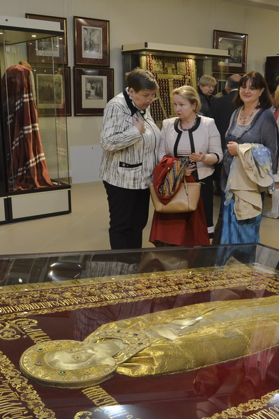 Экспозиции: Выставка И свеча не угасла.... Сергиево-Посадский музей-заповедник
