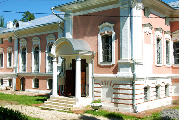 Экспозиции: Музей-усадьба Лопасня-Зачатьевское
