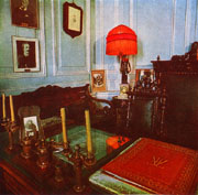 Мемориальный кабинет А.К.Глазунова в музее
