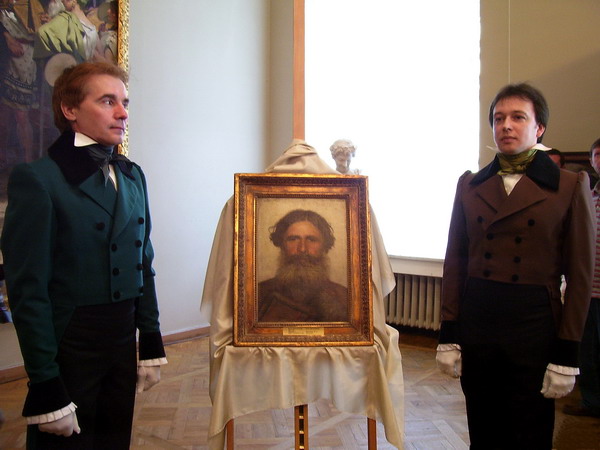 Экспозиции: Церемония возвращения картины И. Н. Крамского. Русский музей, 18 мая 2006 года
