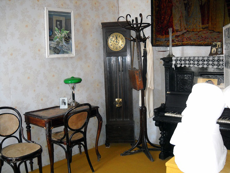 Экспозиции: Зал В.И. Разумовского
