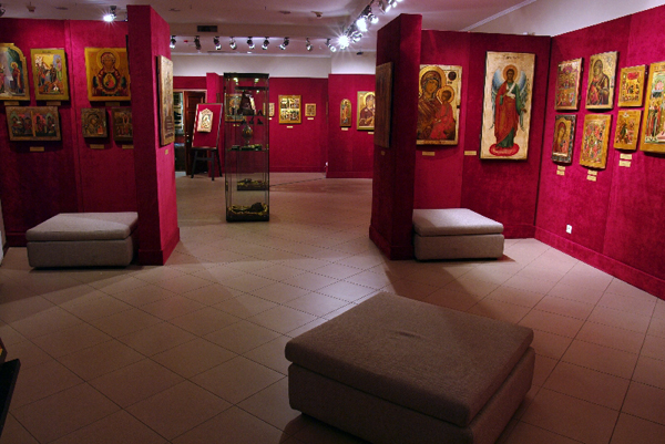 Экспозиции: Красный зал
