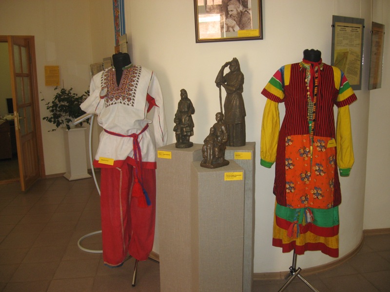 Экспозиции: Уголок выставки Казаки-некрасовцы
