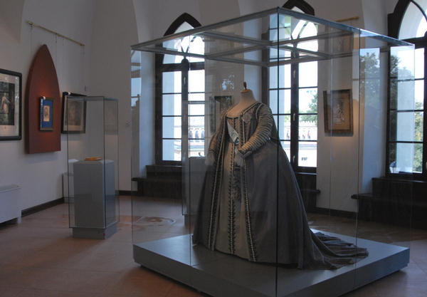 Экспозиции: Екатерина Великая: Женщина и корона
