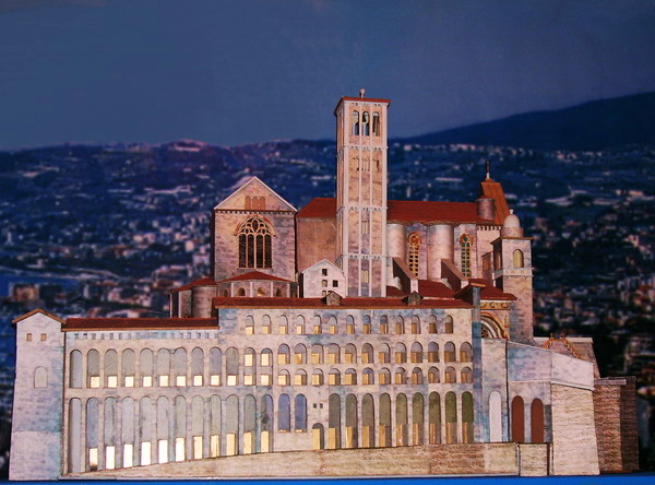 Экспозиции: Собор Святого Франциска Ассизского. Выставка Италия в миниатюре
