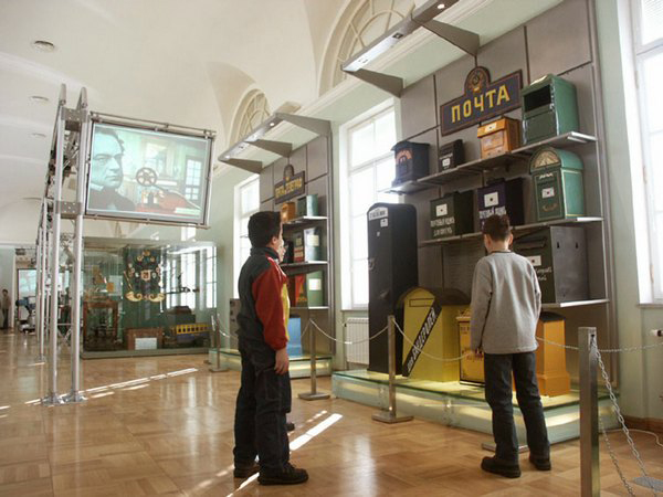 Экспозиции: Экспозиционный зал История российской почтовой связи
