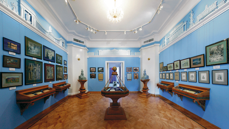 Экспозиции: Петербургский зал
