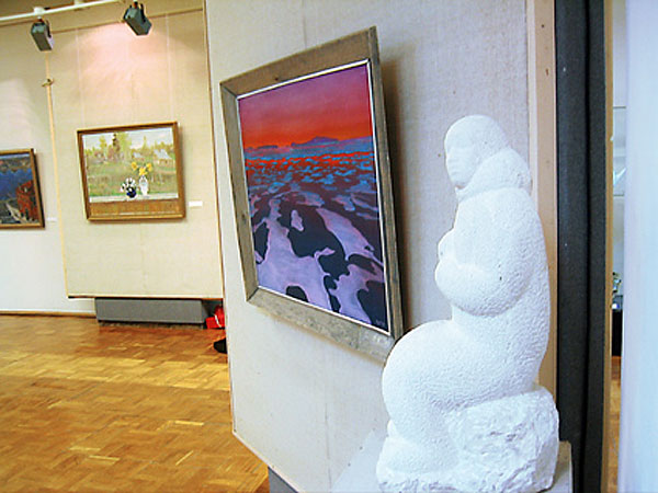 Экспозиции: Вид экспозиции Мурманского художественного музея
