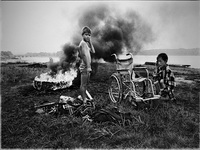 Экспозиции: Алан Гижа. Поселок Ноглики, Сахалин. 1998
