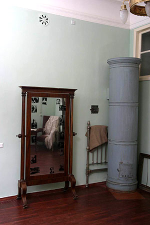Экспозиции: Фонтанный дом. Комната Анны Ахматовой
