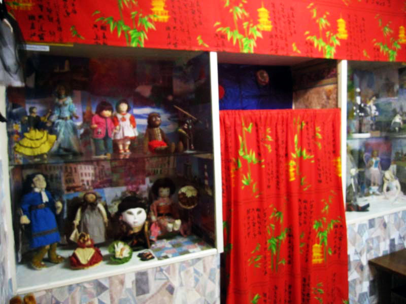 Экспозиции: Музейный кукольный театр Буратино
