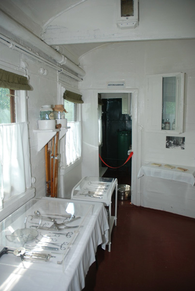Экспозиции: Выставка в военно-санитарном вагоне Поезд милосердия
