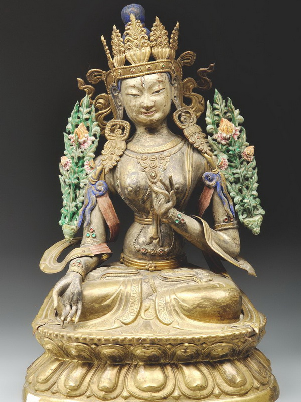 Экспозиции: Скульптура Белой Тары – буддийской богини милосердия и долгой жизни.Бурятия. XIX в.
