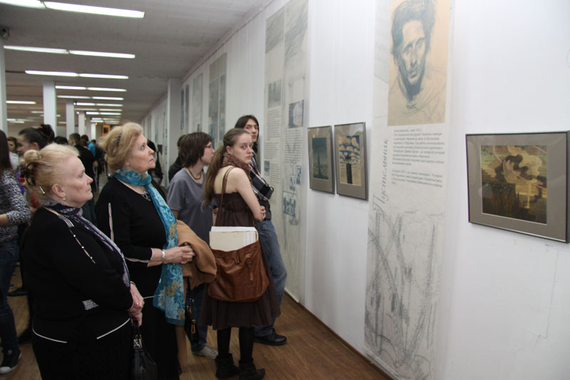 Экспозиции: Сопредельная выставка картин Микалоюса Чюрлёниса в рамках международного культурно-образовательного проекта «Сквозь притяжение Земли»

