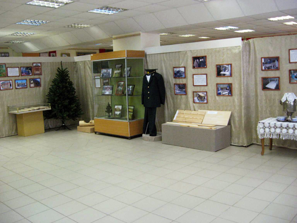 Экспозиции: Выставка Кизнерские перспективы (о малых предприятиях поселка  Кизнер)
