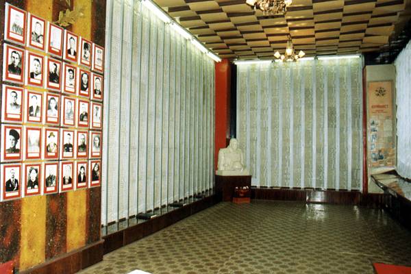 Экспозиции: Зал Великой Отечественной войны. Мартиросы павших
