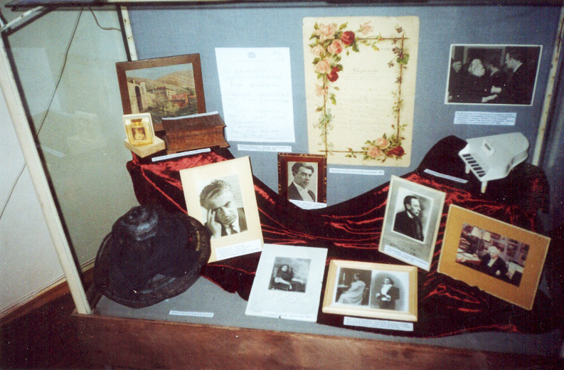 Экспозиции: Выставка в Музее Н.И. Белобородова в Туле. 2002
