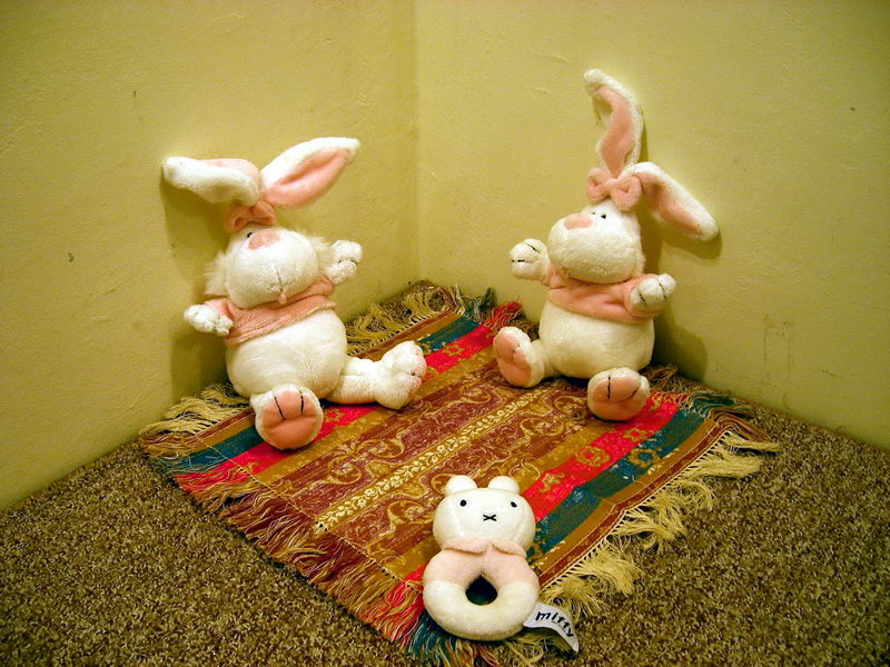 Экспозиции: Экспонат выставки игрушечных зайцев
