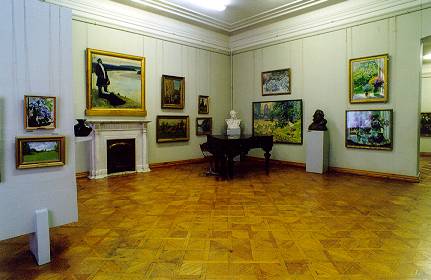 Экспозиции: Экспозиция зала Русское искусство конца XIX- нач. XX-го века
