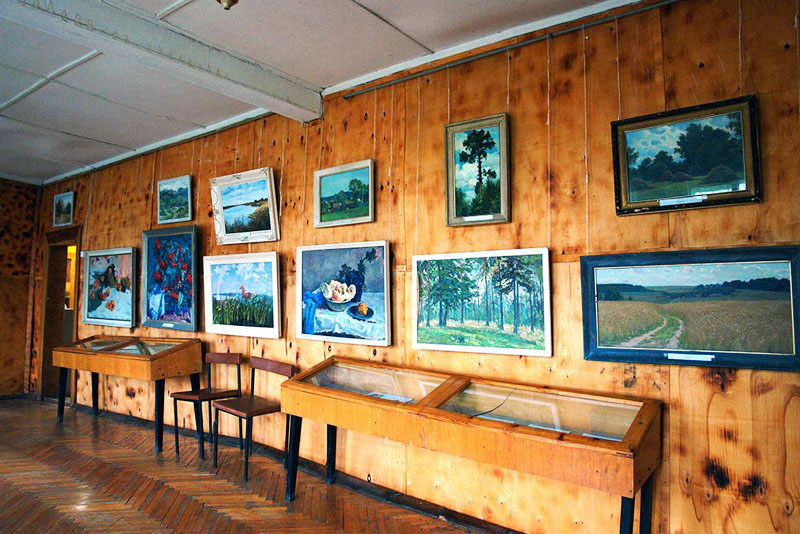 Экспозиции: Зал Ульяновской картинной галереи
