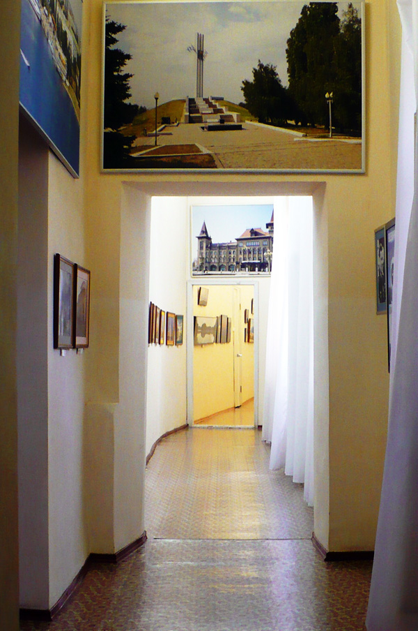 Экспозиции: Галерейный коридор
