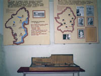 Фрагмент экспозиции музея с макетом пристани в с.Гальяны
