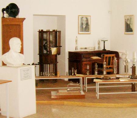 Экспозиции: Мемориальная экспозиция музея науки ННГУ Нижегородская радиолаборатория
