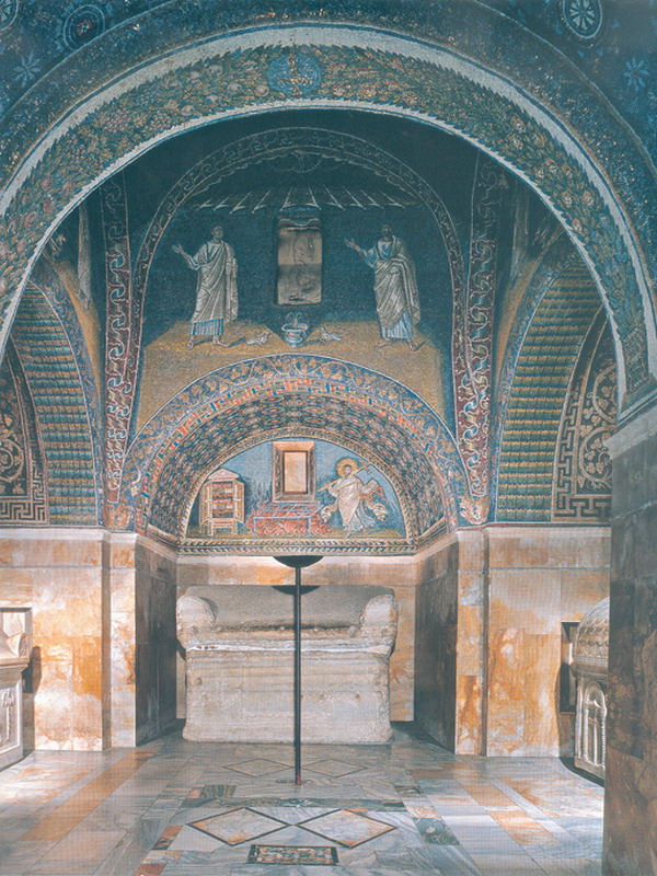Экспозиции: Копии древних мозаик в залах Мраморного дворца Русского музея.
