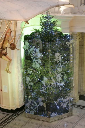 Экспозиции: Рождественская ель, Музей Виктории и Альберта. Лондон
