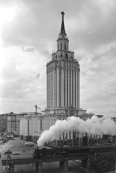 Экспозиции: Грановский Н. Гостиница Ленинградская,1968

