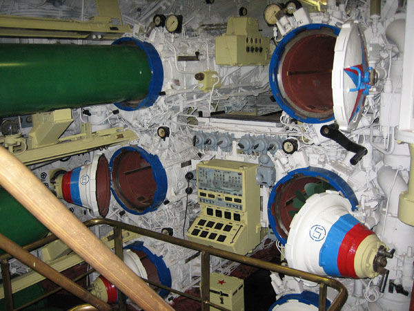 Экспозиции: Музей Подводная лодка открылся в день Военно-Морского флота
