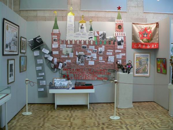 Экспозиции: Дети и молодежь - столице в Музее истории Москвы
