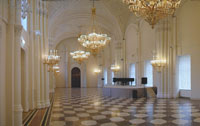 Экспозиции: Мраморный дворец. Белый зал
