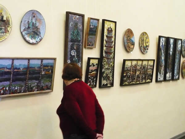 Экспозиции: Выставка станковой эмали
