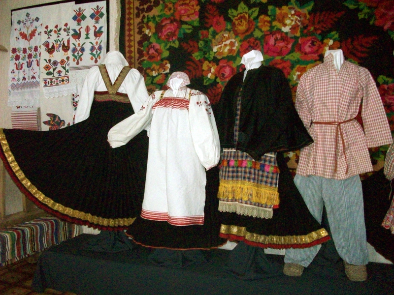 Старинный свадебный костюм курской области