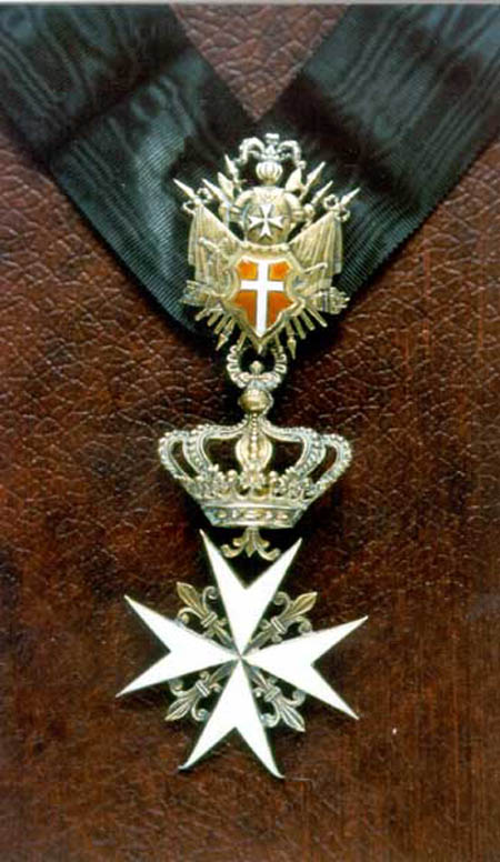 Экспозиции: Командорский крест ордена Св. Иоанна Иерусалимского, 18в.
