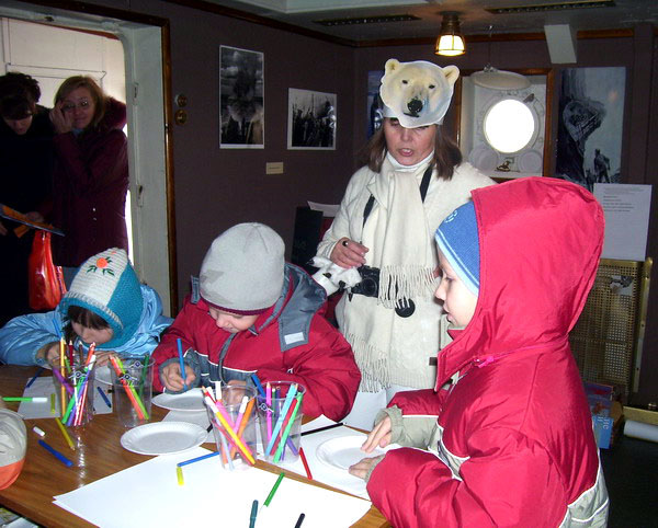 Экспозиции: Пингвин с медведем не друзья - их разделяют Полюса. Второй фестиваль детских музейных программ

