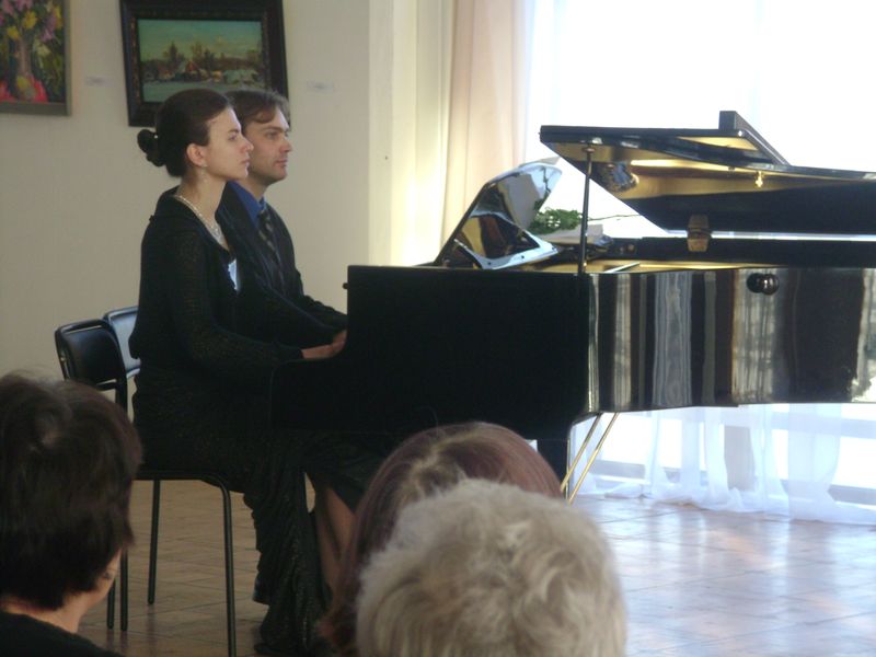 Экспозиции: Концерт М.Юзбашевой и Н.Сайковича в Рыбинском музее 12 марта 2011 г.
