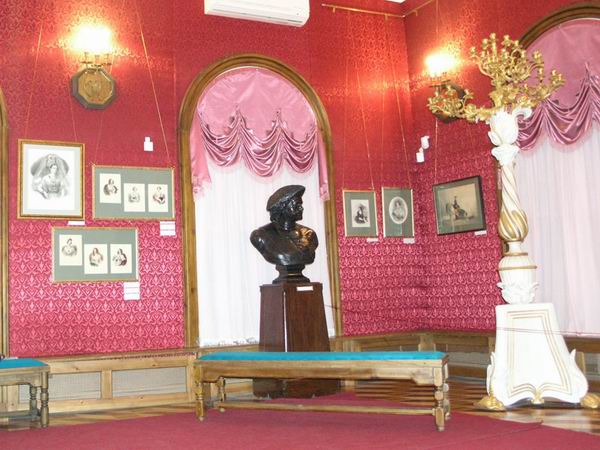 Экспозиции: Чистейшей прелести чистейший образец в Переславском музее
