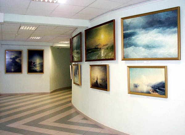 Экспозиции: Зал Айвазовского
